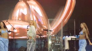 Юлиана Караулова -  Я хуже чем ты думал. Лужники Концерт