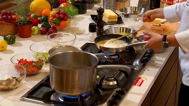 Lasagna cu legume si cascaval • Bucataria Lidl cu Chef Florin смотреть онлайн