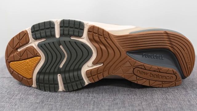 Carhartt WIP x New Balance 990 V6 "Workwear": Review & On-Feet смотреть онлайн