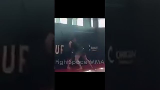 Белал Мухаммад борется с Хабибом Нурмагомедовым перед боем с Шавкатом Рахмоновым | FightSpace MMA смотреть онлайн