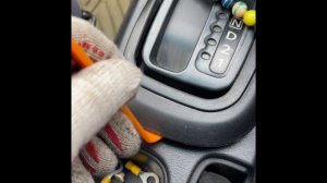 Замена лампочек в блоке климат контроля на Nissan Wingroad (Y11 кузов). #3