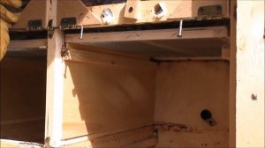 Кассетный пчелопавильон Берендей. Устанавливаем донный пыльцесборник