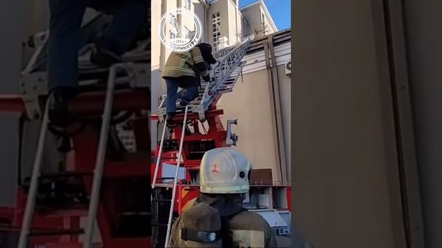 Пожар в театре музкомедии в Екатеринбурге смотреть онлайн