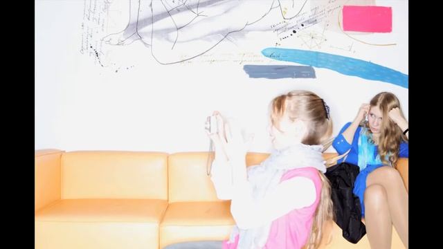 Falling In Space. смотреть онлайн