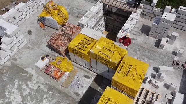 Завершили первый этап строительства дома в Похвистнево. смотреть онлайн