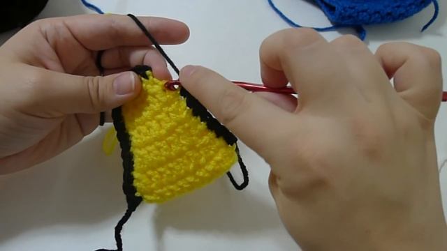 Crochet Blue Tang Fish Hat (Size 6/12 Months) смотреть онлайн