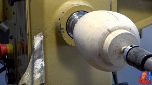 Приключения поленца. Утром оно валялось в лесу, а вечером продаётся на полке художественной галереи!