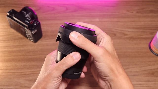 Sony ZV-E10 com Lente Sigma e SmallRig: A Melhor Câmera Para YouTube (No Brasil Sem Taxa) смотреть онлайн