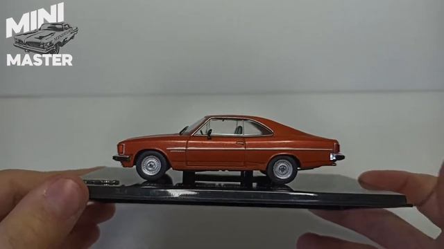 Miniatura Carro Chevrolet Comodoro 250 Coupe 1982 Chevrolet Collection смотреть онлайн