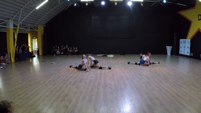 Strip team Gravity "скандал" смотреть онлайн