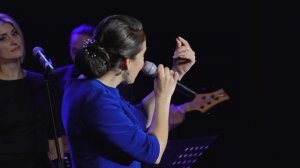 Алёна Петровская -"Над землёй моей" муз. и сл. В.Клименков