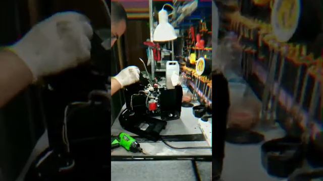 Time-lapse manutenzione macchina da caffè EP MINI смотреть онлайн