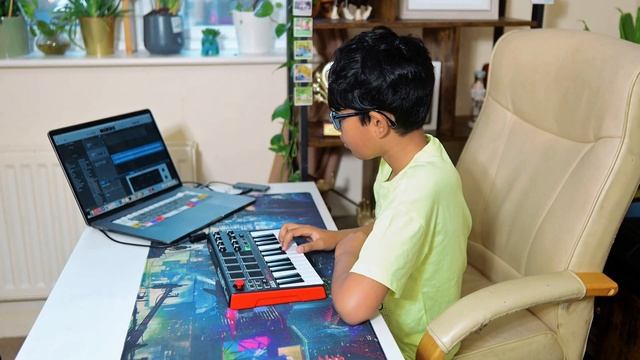Bruno Mars - The Lazy Song | MKP Mini Cover | Akai | Dhatvik Kode смотреть онлайн