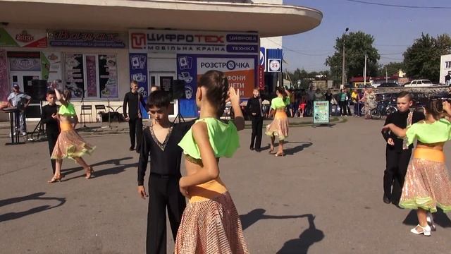 Еліт Данс Перечекати смотреть онлайн