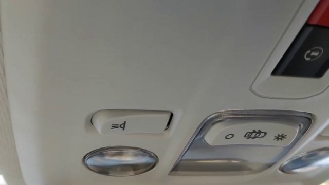 Come cambiare una ruota di una Opel Corsa-e (2020) смотреть онлайн