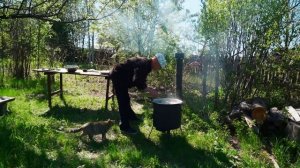 ДЕНЬ РОЖДЕНИЯ В ДЕРЕВНЕ | ПРОДОЛЖЕНИЕ БАНКЕТА | ЗМЕИ ЛЕЗУТ В НАШ ОГОРОД | ЛЕТО НА ДВОРЕ