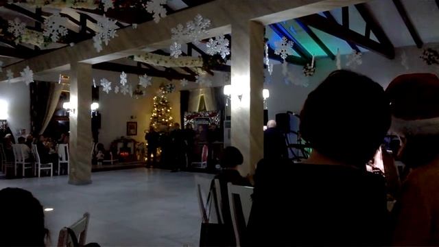 Fuego Colinde Atmosfera de vis la Hanul Marioarei 2022 Ss смотреть онлайн