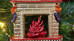 Окрашивание и декор пластиковых заготовок елочных украшений.