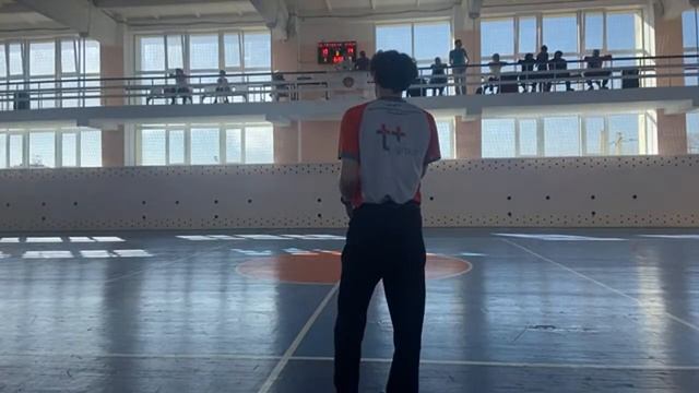Бк Медведи vs Бк Фалькона смотреть онлайн