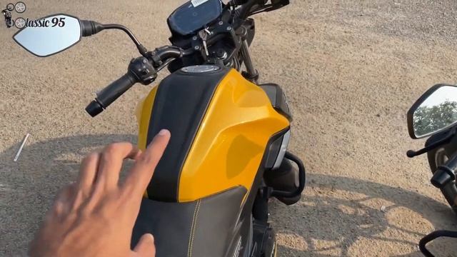 TVS Raider 125 VS Bajaj Pulsar NS 125 - Detailed Comparison смотреть онлайн