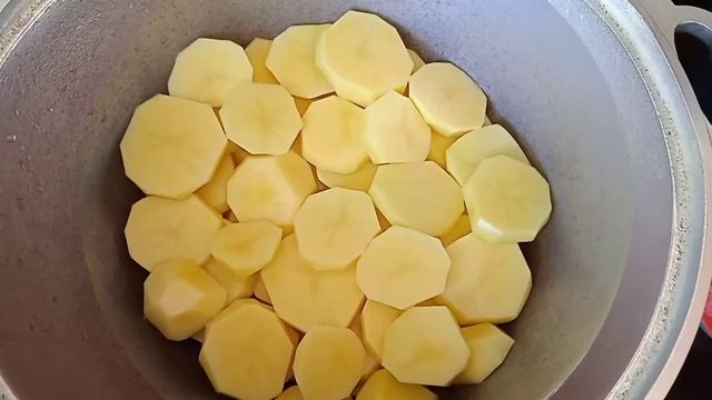 Рулетики. Вкусное блюдо на обед или ужин) смотреть онлайн