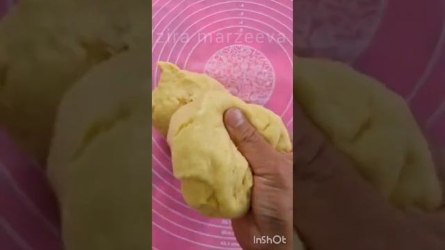 сгущёнка қосылған рогалики ,өте нәзік және дәмді😋 смотреть онлайн