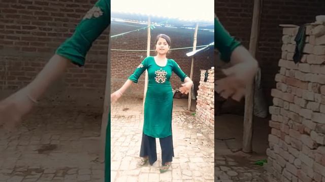 Hot Village Girl Dance смотреть онлайн