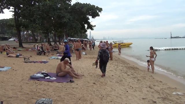 Дикари на Джомтьене