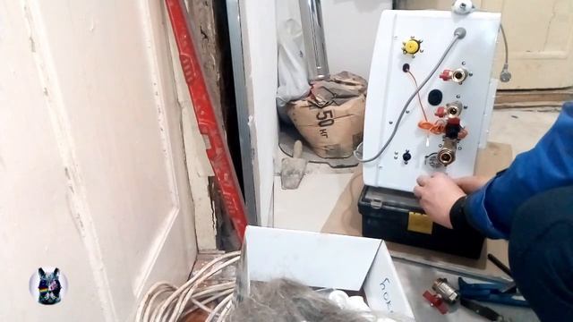 КАК СДЕЛАТЬ ОТОПЛЕНИЕ И ТЕПЛЫЙ ПОЛ В КВАРТИРЕ с обвязкой котла NAVIEN Delux