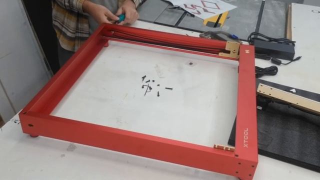 Assembling Xtool D1 20 Watt!! смотреть онлайн