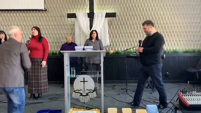 Воскресное служение. "Как избежать поглощения" (02.04.23) смотреть онлайн