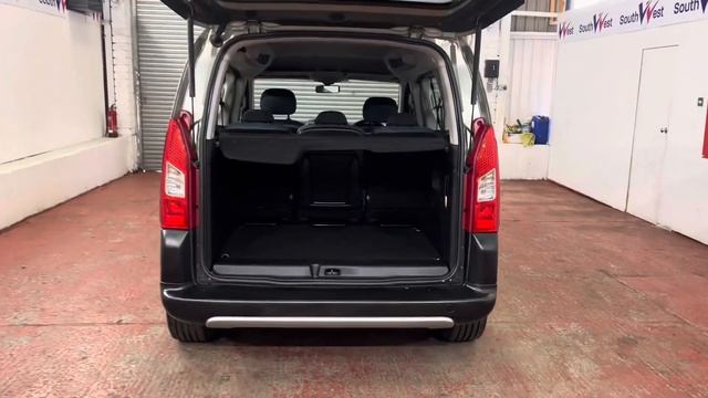 Citroen Berlingo 1.6 HDi XTR Multispace MPV 2012 смотреть онлайн