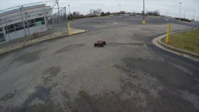 **NEW* X-MAXX BATTERY COMPARISON AND QUICK RIP! WHEELIES! смотреть онлайн