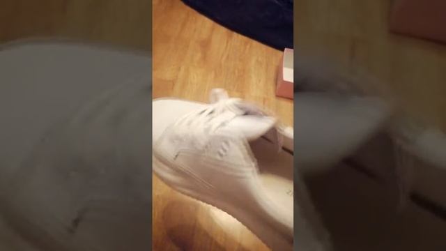 Кроссовки ТМ КОЖАНЫЕ смотреть онлайн