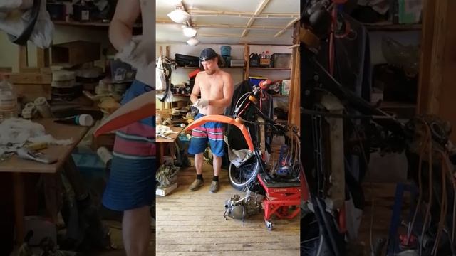 Начало установки двигателя на КТМ