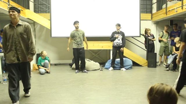 "Эх, Волга" Hip hop Оксид vs Minininja смотреть онлайн