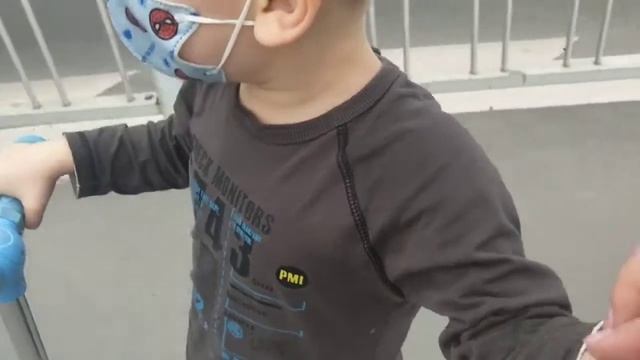 Гуляем вокруг нашего района смотреть онлайн