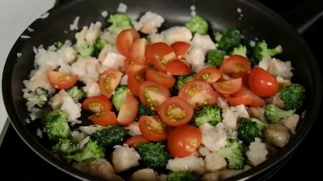 Киш с рыбой и брокколи #tupperware #профи #противень смотреть онлайн