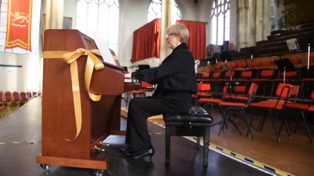 Norwich Philharmonic Society's new 175th anniversary celesta. смотреть онлайн