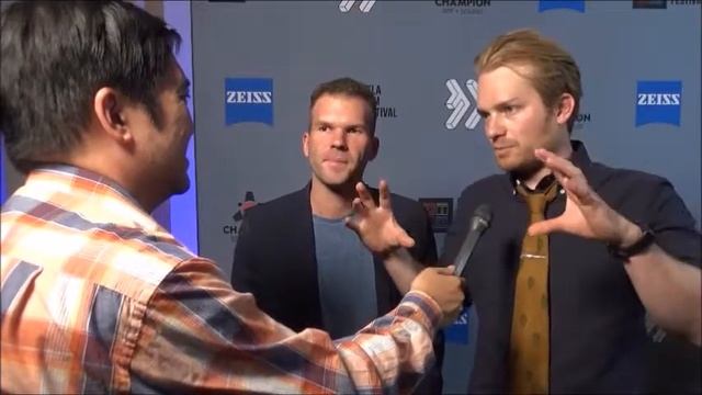 Mondo Hollywoodland: Janek Ambros and Chris Blim Carpet Interview | DTLA Film Fest 2019 смотреть онлайн