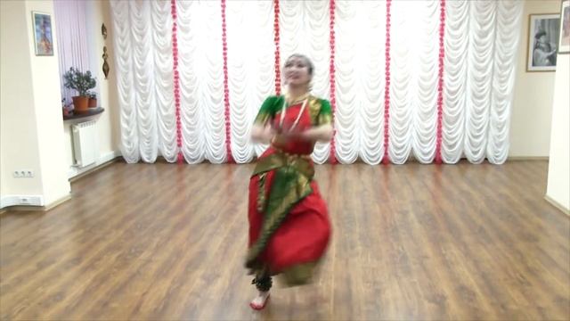 Classical Bharatanatyam. Shivanar in Raga Kamaz | Танец Бхаратанатьям. Шиванар в раге Камаз смотреть онлайн