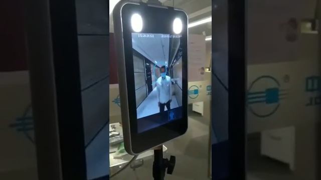 Терминал бесконтактного распознавания лиц Jovision JVS FRT P8 с тепловизором смотреть онлайн