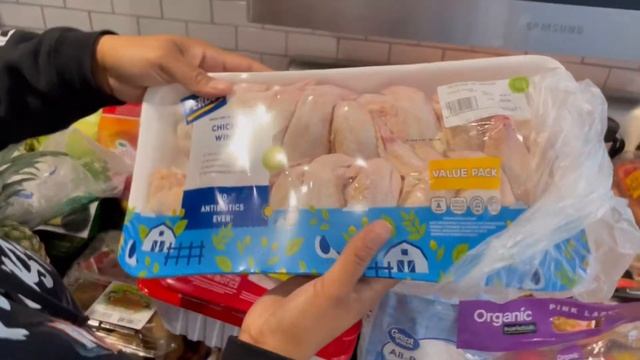 Walmart haul| Stocking my apartment for a family of 6 смотреть онлайн