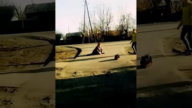 Поднимают бухую Лену Журавлеву смотреть онлайн