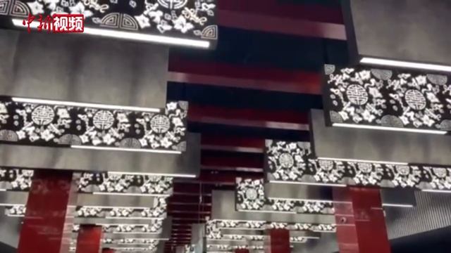 满眼中国元素！来看莫斯科“中国风”地铁站 смотреть онлайн