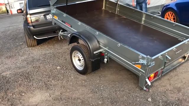 Легковой прицеп ССТ 7132-06 с подъемным тентом смотреть онлайн