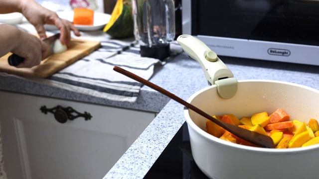 SUB) 달콤한 단호박스프 초간단 레시피 | 알면 유용한 단호박스프 만들기 | sweet pumpkin soup recipe смотреть онлайн