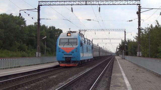 Электровоз ЭП1М-530 с поездом №471 Адлер — Москва смотреть онлайн