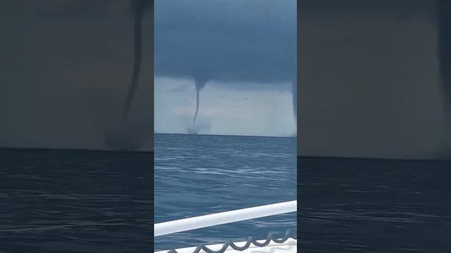 Gulf of Mexico Funnel Cloud. Fort Walton Beach Florida смотреть онлайн