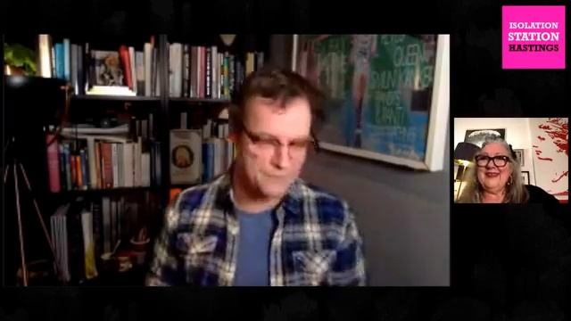 Life drawing with Sue Tilley featuring Rory O’Neill as model and muse смотреть онлайн